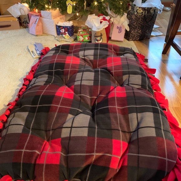 Handmade Fleece Dog Beds - CUSTOMIZABLE - Picture 3 of 15